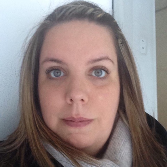 Meet your Posher, Tanya - Picture 1 of 1